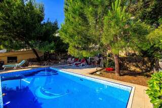 Виллы Lizayuna Добра-Вода Вилла с видом на море-2