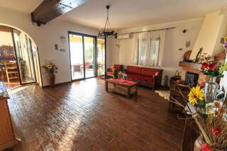 Виллы Lizayuna Добра-Вода Вилла с видом на море-5